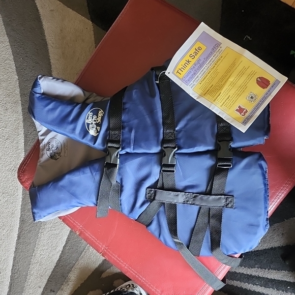 Bass Pro Shops Other - 🍒HP🍒 NWT BassProShops: Life-Jacket, Adult Universal Size (30"-50" chest)
